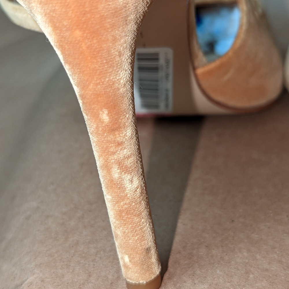 Gianni Bini Velvet Itzel Heels Tuscan Sun - Picture 9 of 11